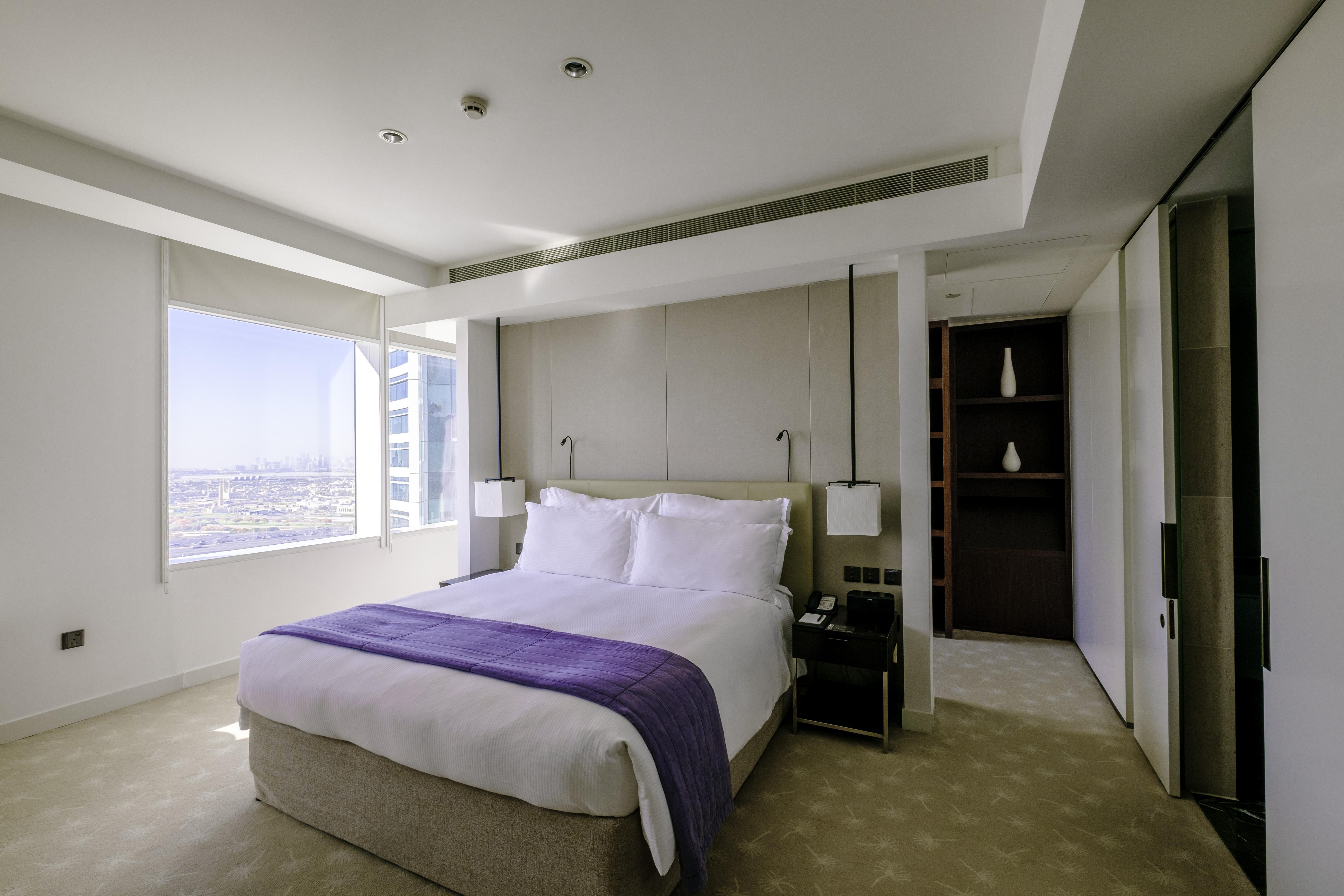 Intercontinental Dubai Festival City By Ihg Екстериор снимка A bedroom at the InterContinental London The O2