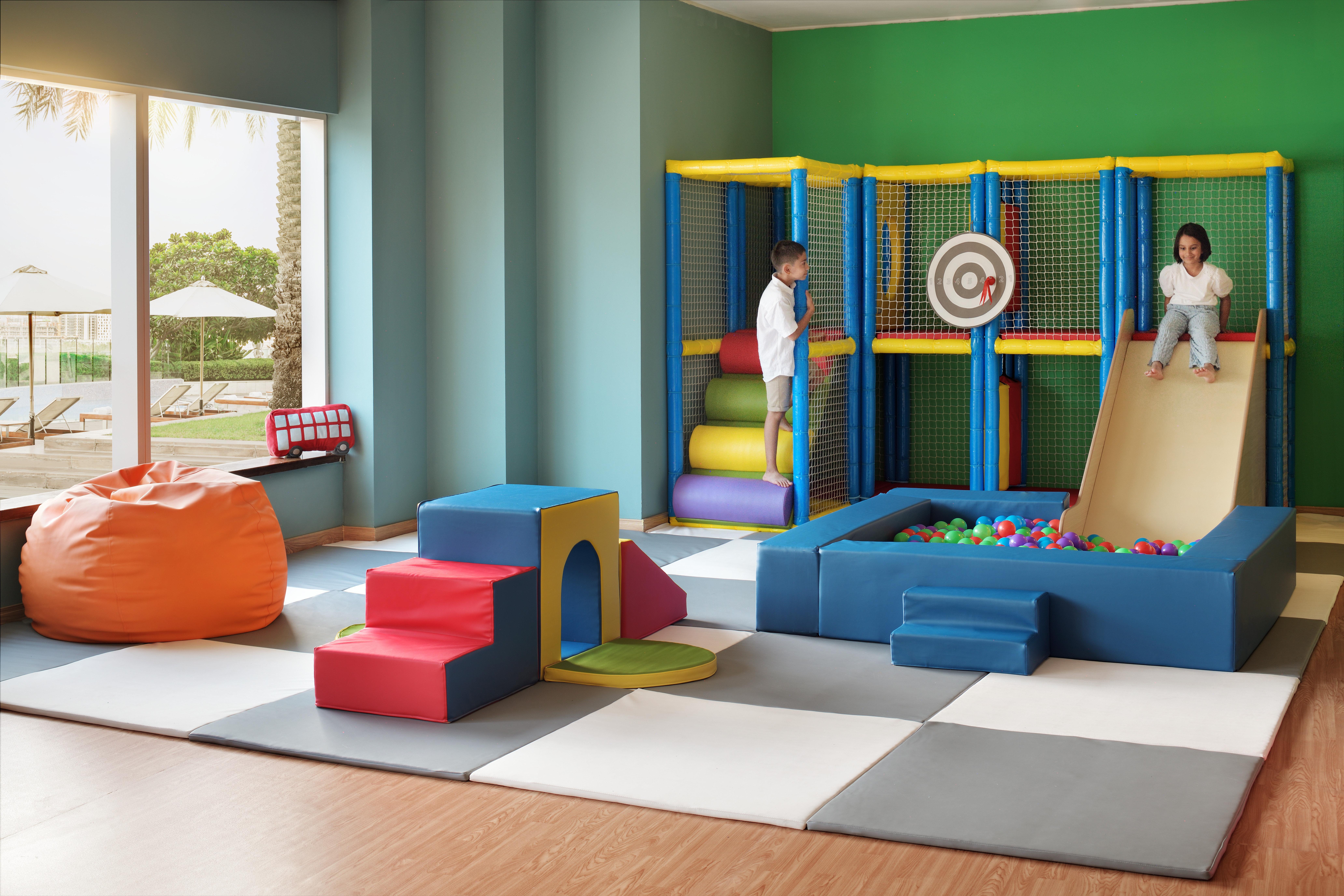 Intercontinental Dubai Festival City By Ihg Екстериор снимка Kids Club