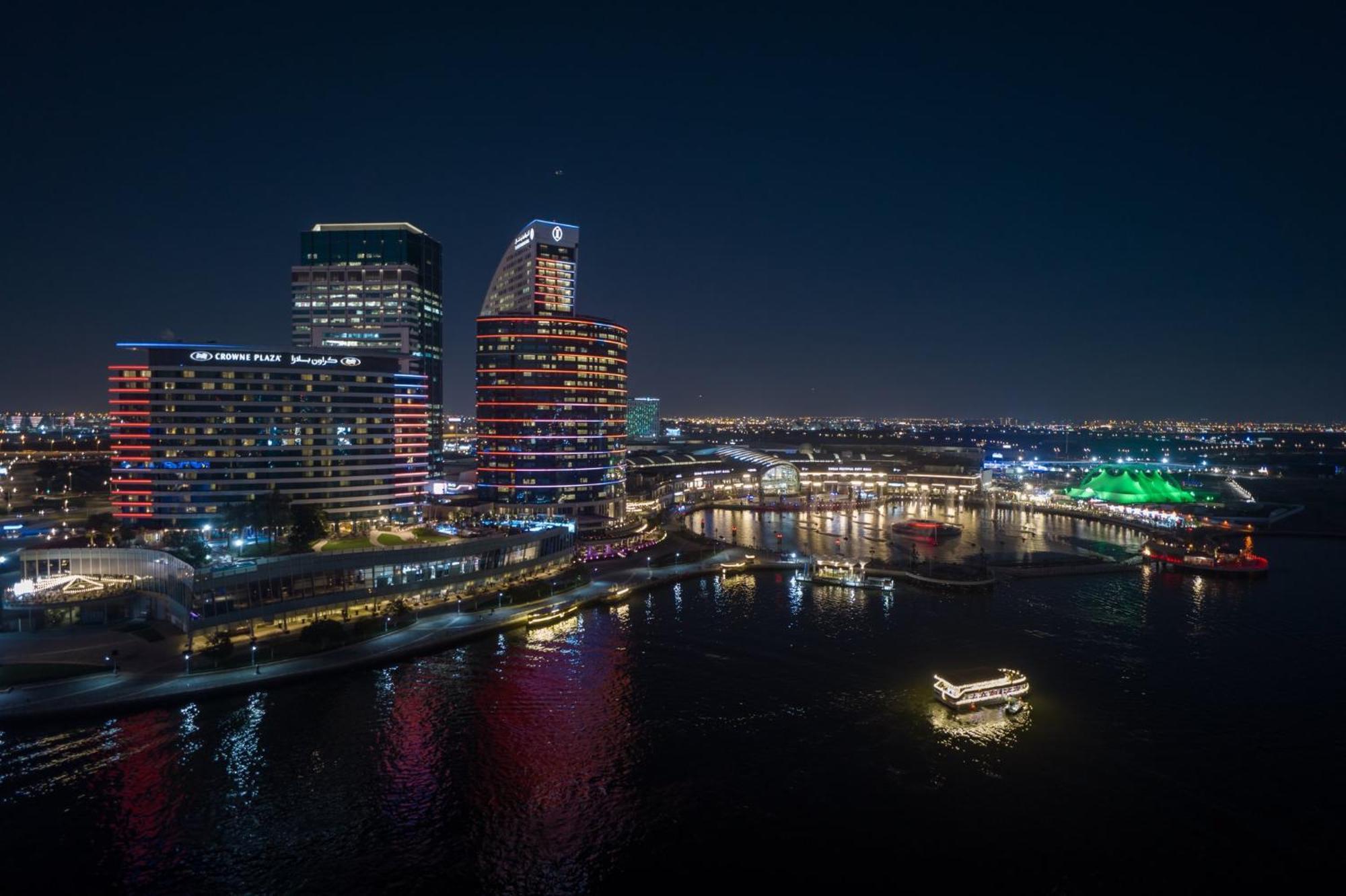 Intercontinental Dubai Festival City By Ihg Екстериор снимка Jacksonville skyline at night
